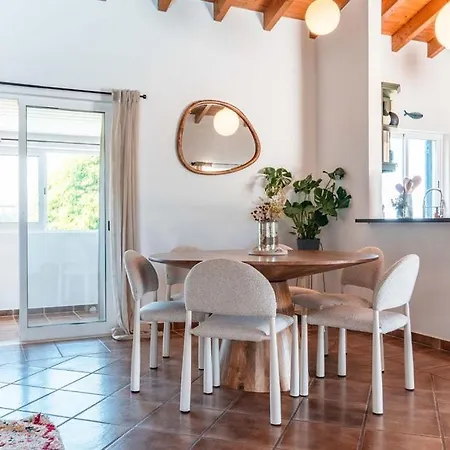 Casa Calma - The House Of Rest - Surf & Yoga